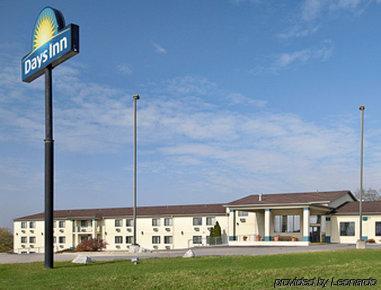 Days Inn By Wyndham Бунвіль Екстер'єр фото